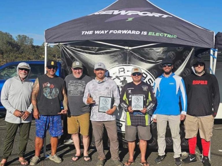 Joseph Silva dominates with Yak-a-Bass Gamblers at New Melones - The key to unlock the suspended fish cruising at the depths.